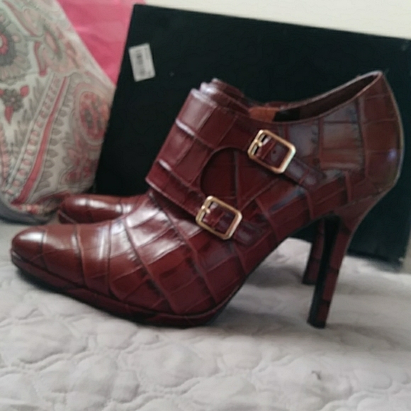 Ralph Lauren dark brown embossed croc boots - Picture 1 of 4